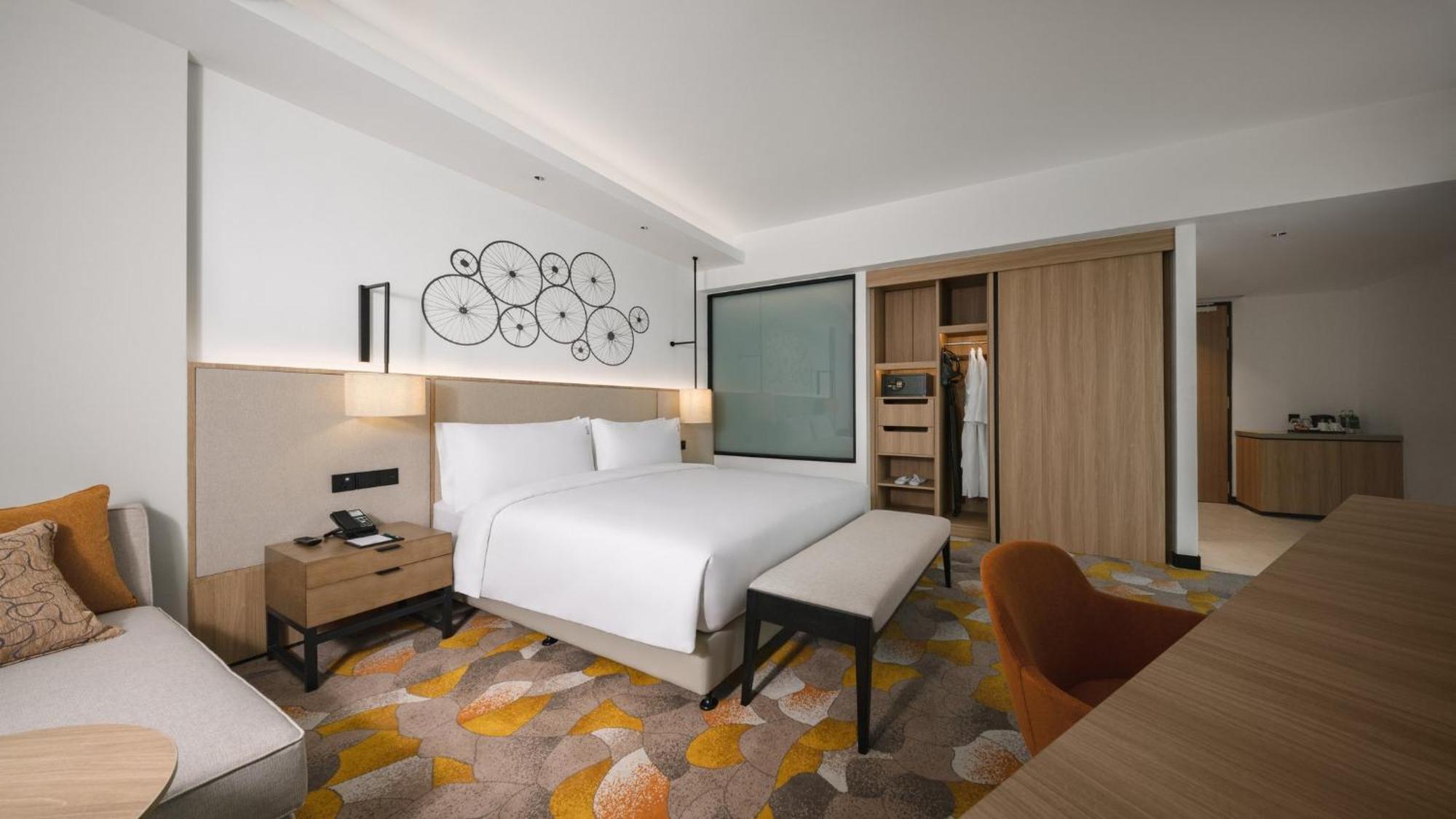 Holiday Inn & Suites Penang Prai By Ihg Букит-Мертаджам Экстерьер фото